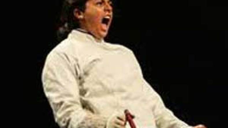 تونسية ترفض مبارزة إسرائيلية وتضحي بذهبية العالم