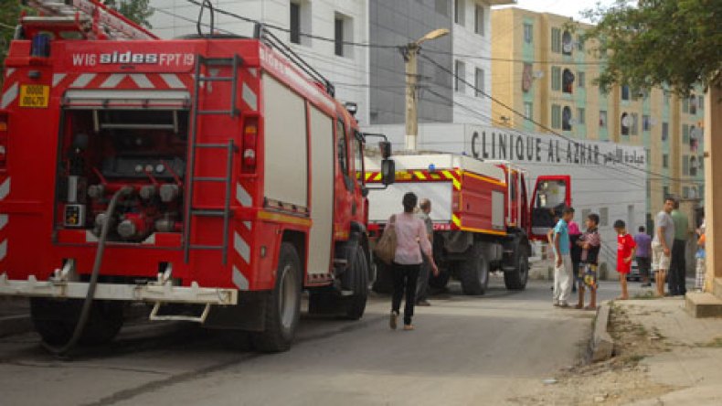 حريق في حديقة تحيط بعيادة الأزهر بدالي براهيم