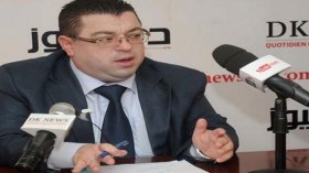 عزي: قوانين المصالحة تمنع المتسببين في المأساة الوطنية من السياسة