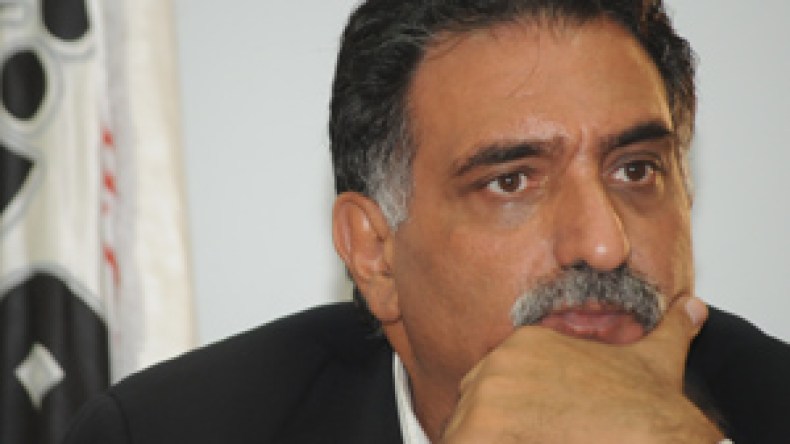 عزمي بشارة للشروق:أناشد‭ ‬الليبيين‭ ‬والمعارضة‭ ‬بعدم‭ ‬الثقة‭ ‬في‭ ‬أمريكا‭ ‬وفرنسا