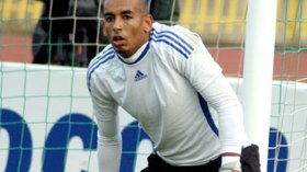 السجن يُلاحق 5 لاعبين جزائريين في الملاعب السعودية!