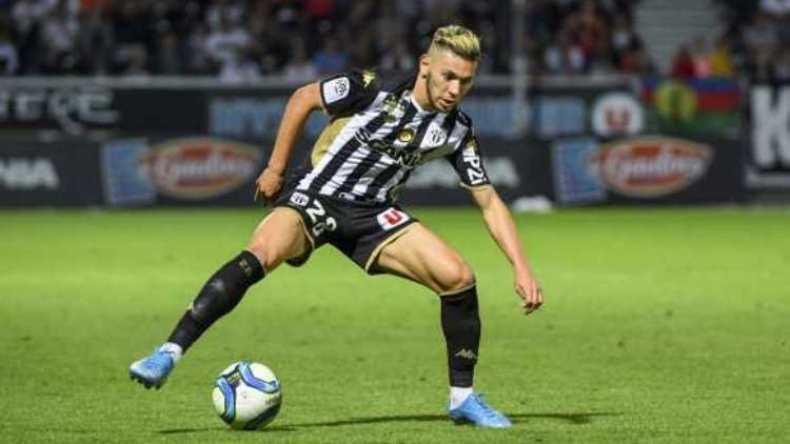 هذا هو الحكم القضائي الصّادر ضدّ الملالي