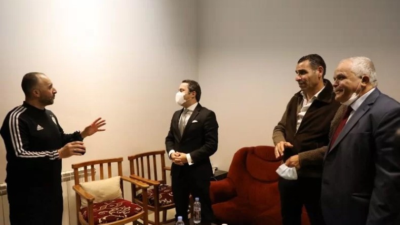 5 لاعبين.. بلماضي وزطشي يصابون بكورونا