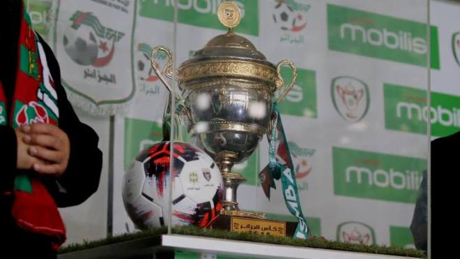مباراة “السنافر” والساورة واجهة الدور الـ 16