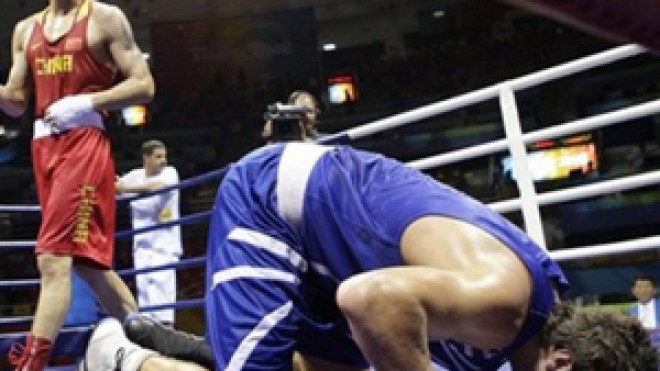 الملاكم الجزائري بلبرج يختفي في ظروف غامضة بفرنسا