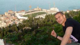 “محارب الصحراء” قديورة يستعين بالقرآن لترميم معنوياته المنحطّة