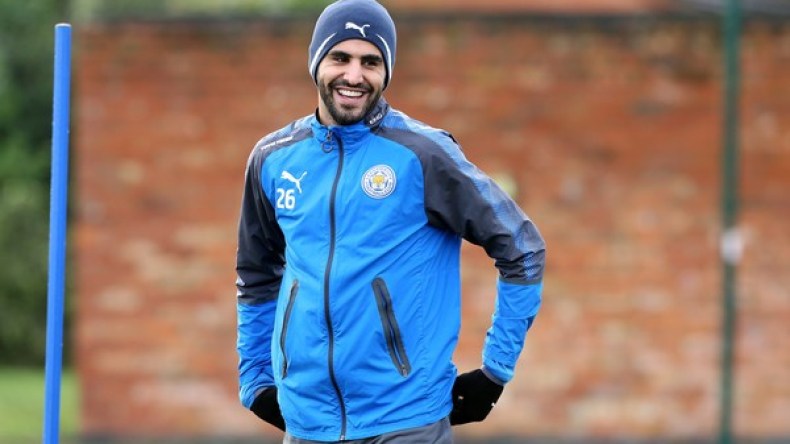 محرز يُوقف الإضراب ويعود إلى أجواء التدريبات