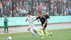 الطقس البارد “يجمّد” فتى مكلّفا بجمع الكرات في ملعب البليدة