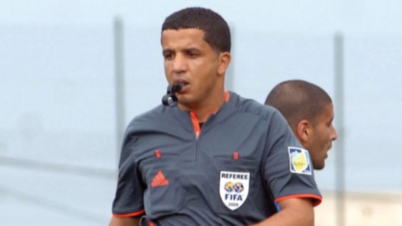 بنوزة حكما لنهائي بطولة إفريقيا للاعبين المحليين