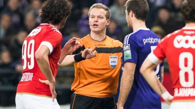 شكوك حول “عنصرية” حكام بطولة بلجيكا