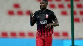 منع تسريحات الشعر الغريبة في بطولة الإمارات