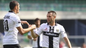 بلفضيل وغزال لا يتقاضيان أجريتهما وفريقهما بارما عوقب