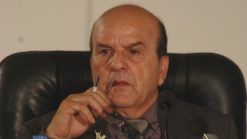 وفاة “بوشملة” الأمين العام السابق للفاف