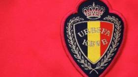 حكم بلجيكي يشهر البطاقات لأن له مشكل مع اللغة الفرنسية!؟