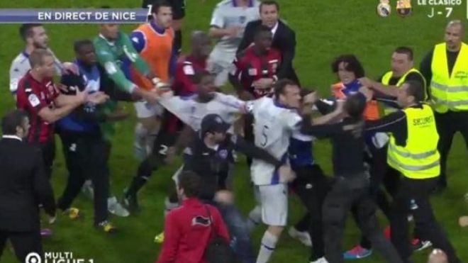 علم كورسيكا يشعل فتيل الشغب في لقاء “نيس- باستيا”