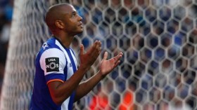 براهيمي غادر إثيوبيا مصابا