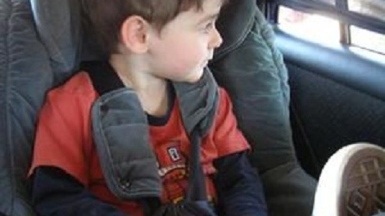 نسي طفلا في السيارة فوجده جثة هامدة!