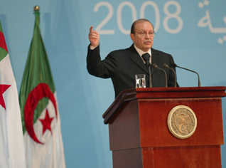 Algerian President Bouteflika called on World Bank experts to make economic diagnosis