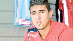 بونجاح يهدي فوزا إفريقيا ثمينا للنجم الساحلي