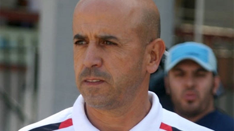 بوعراطة مدربا جديدا والإدارة المؤقتة تعد بالحفاظ على أبرز الركائز