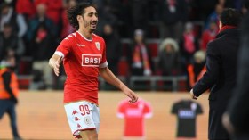 بلفضيل ينتقل إلى نادي إيفرتون