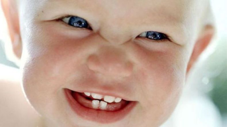 الأسنان اللبنية تحوي كنزا قد ينقذ حياة أبنائكم مستقبلا!