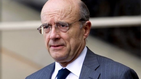 Le maire de Bordeaux Alain Juppé entame sa visite en Algérie par Oran