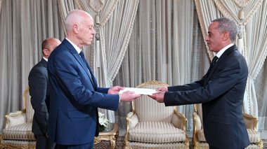 Kaïs Saïd reçoit les lettres de créance de l’Ambassadeur d’Algérie à Tunis