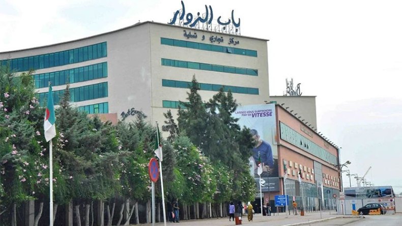 “دبي” و”أرديس” ومركز باب الزوار.. غلق الأبواب وبداية الحظر!