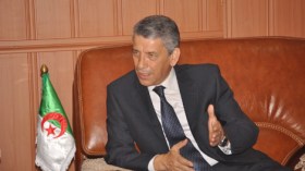 وضعية معلقة للأستاذة الجزائريين في فرنسا