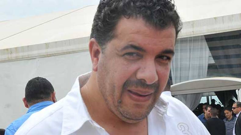 “بابا” يعلن انسحابه من رئاسة مولودية وهران بعد مباراة تاجنانت