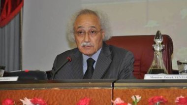 Décès de Babbès: Bouteflika rend hommage à un homme d'une compétence avérée