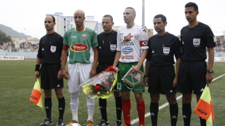 بابوش: سأغيب عن لقاء القبائل ولا وجود لتكتلات بين اللاعبين في العميد