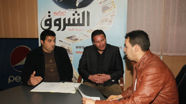 “الطلابي الحر” هم من حاولوا اقتحام حرمة الطالبات وفجروا القنابل المسيلة