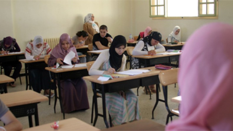 تلاميذ مهددون بالشطب من البكالوريا بسبب تضخيم كشوف نقاطهم