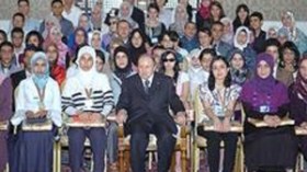 بوتفليقة يكرّم المتفوقين في شهادة البكالوريا