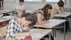 أسئلة اليوم الثالث من “الباك”.. تخلط أوراق الأدبيين والعلميين