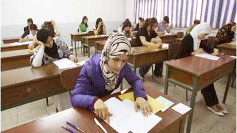 الترخيص‮ ‬للصحفيين‮ ‬والنواب‮ ‬بزيارة‮ ‬مراكز‮ ‬البكالوريا‮ ‬