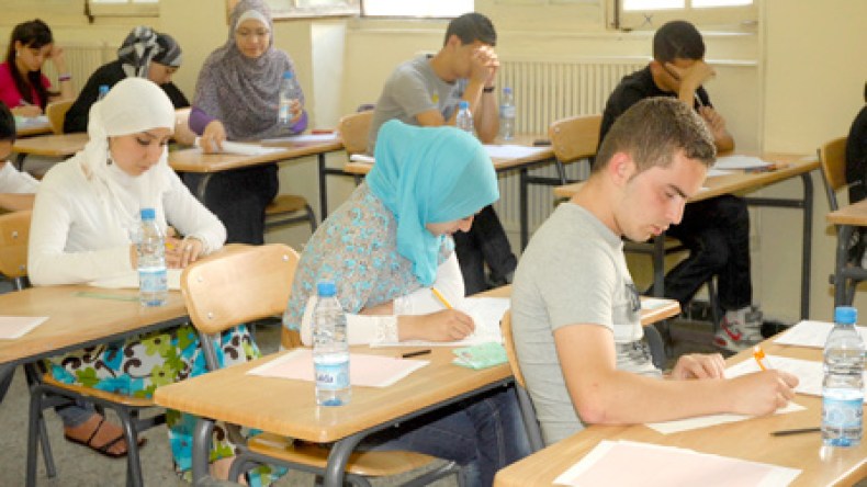 طرد المتأخرين، فرض الهندام المحترم وعدم محادثة المترشحين للبكالوريا