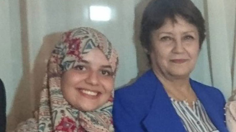 هكذا انفردت النابغة نسرين لقرع بصدارة البكالوريا في باتنة