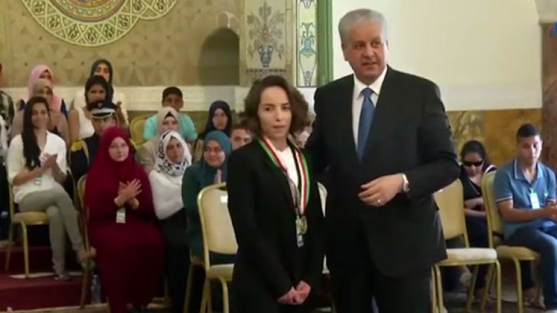 المتفوّقون في البكالوريا.. رحلة “استجمام” بإسبانيا بدل تركيا
