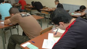 إقصاء‭ ‬مترشحين‭ ‬في‭ ‬البكالوريا‭ ‬بشبهة‭ ‬الغش‭ ‬