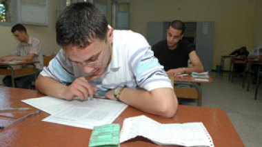 Algeria : old baccalaureate exam still in force in next years, says Education Minister