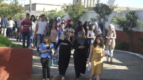 الجمع بين تلاميذ الثانوية الواحدة يشجع على الغش الجماعي في البكالوريا