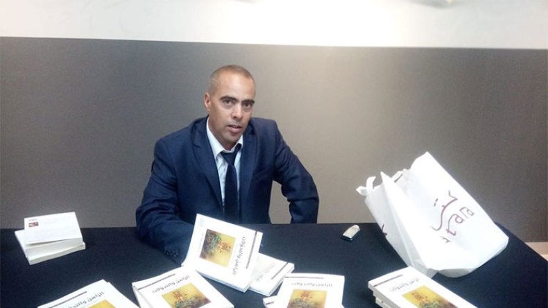 الجزائري بشير ضيف الله يسحب ترشيحه لجائزة الشيخ زايد