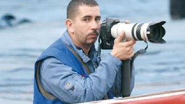 Echourokâ€™s journalist and photographer attacked by angry crowd in Cairo