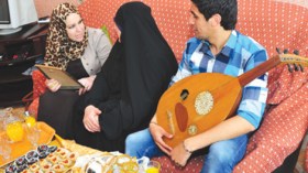 “أريد مناصب عمل لأولادي.. وأين وعودك يا تومي؟”