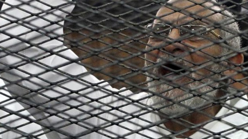 إجراءات أمنية مكثفة قبيل بدء محاكمة 683 إخواني بينهم المرشد