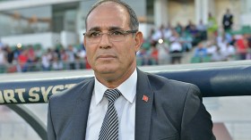 بادو الزاكي مدربا جديدا لشبيبة القبائل