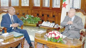 بدوي يعرض على بن صالح تحضيرات الحكومة للدخول الاجتماعي المقبل